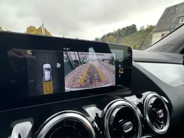 GLA 220d Style 4-Matic 1.HD KAMERA NAVI SHZG AHK