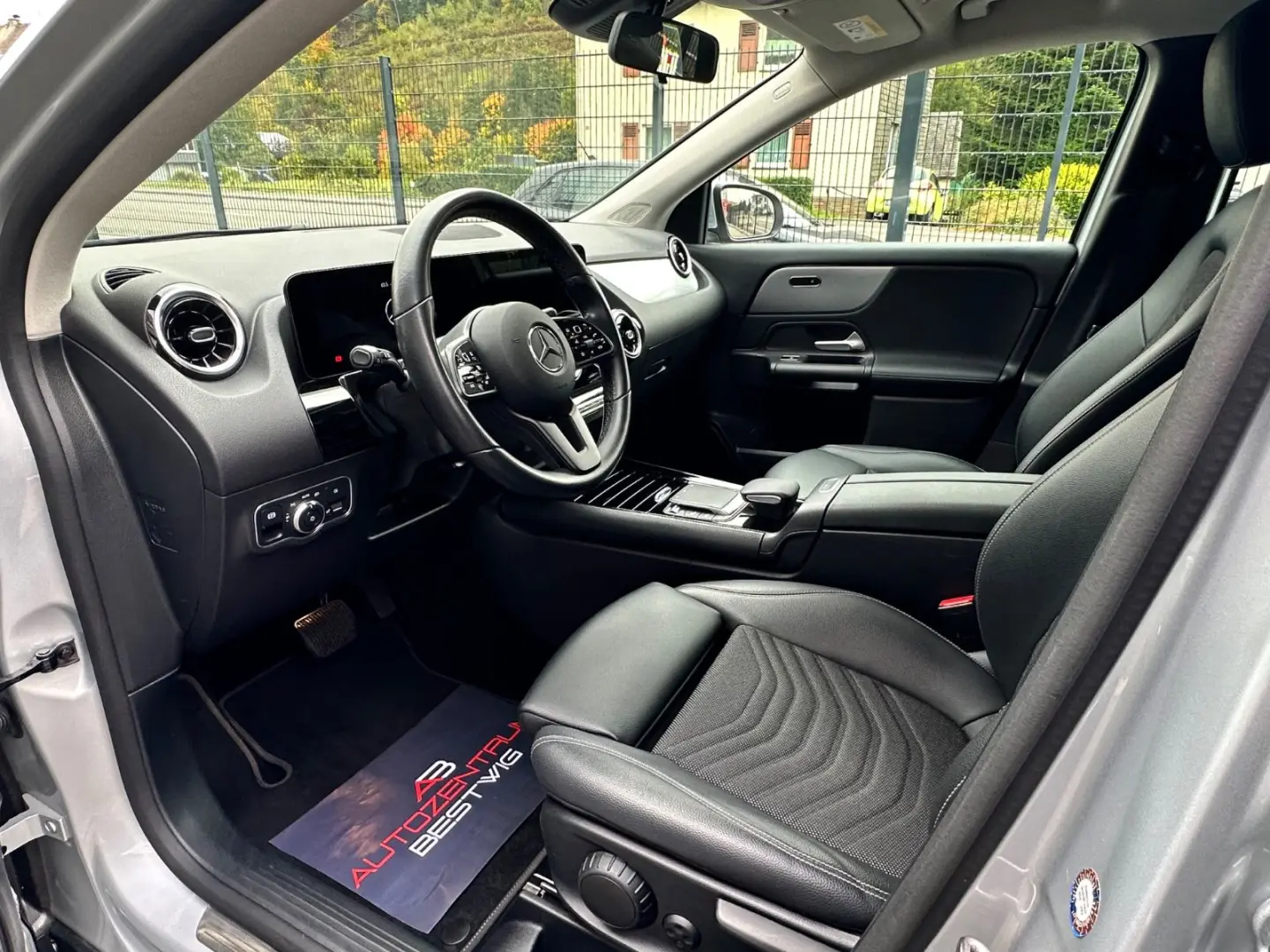 GLA 220d Style 4-Matic 1.HD KAMERA NAVI SHZG AHK