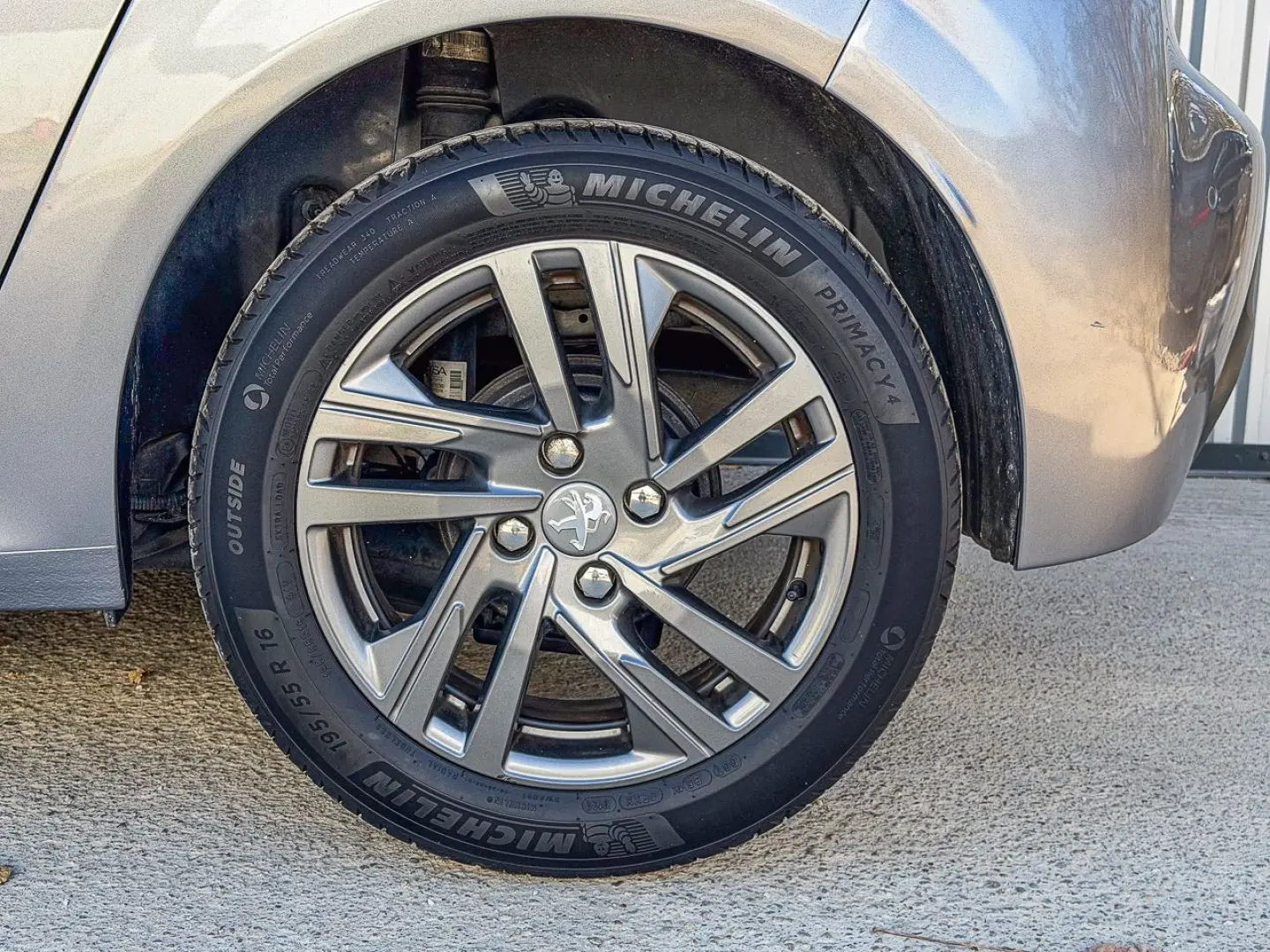 Peugeot 208 2020 1 2l Puretech 75 S