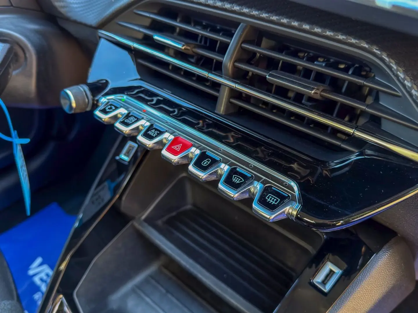 Peugeot 208 2020 1 2l Puretech 75 S