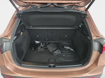 GLA 250 e AMG MBEAM AMBIENTE MBUX SHZ DISTR