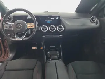 GLA 250 e AMG MBEAM AMBIENTE MBUX SHZ DISTR