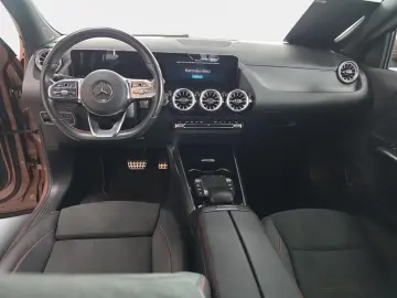 GLA 250 e AMG MBEAM AMBIENTE MBUX SHZ DISTR