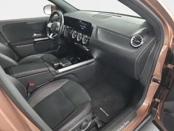GLA 250 e AMG MBEAM AMBIENTE MBUX SHZ DISTR