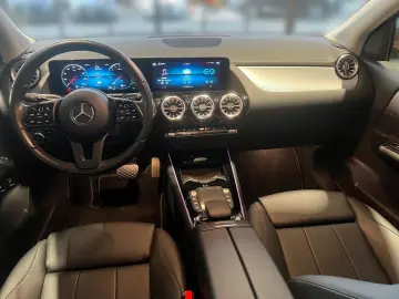 GLA 250 e Style Multibeam AHK 360 KAM Easy-Pack