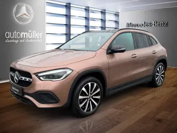 GLA 250 e NIGHT PANO HEADUP AMBIENTE KAMERA LED