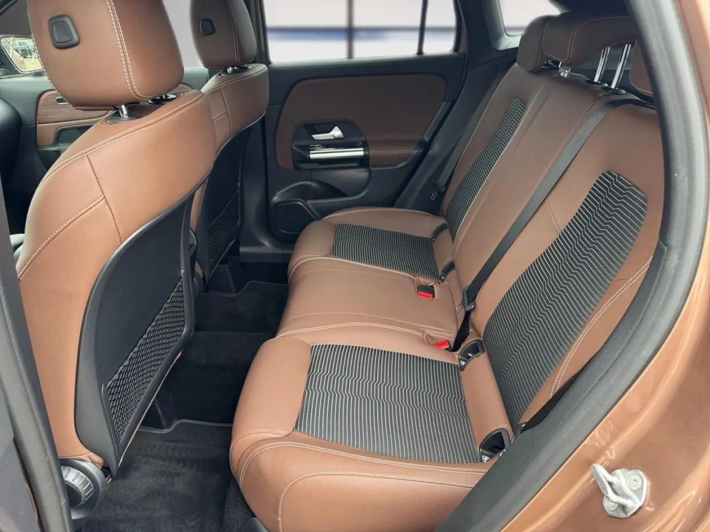 GLA 250 e NIGHT PANO HEADUP AMBIENTE KAMERA LED