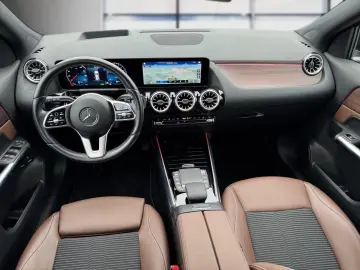 GLA 250 e NIGHT PANO HEADUP AMBIENTE KAMERA LED