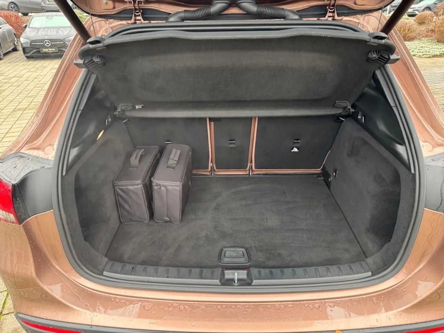 GLA 250 e NIGHT PANO HEADUP AMBIENTE KAMERA LED