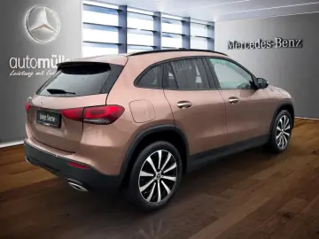 GLA 250 e NIGHT PANO HEADUP AMBIENTE KAMERA LED