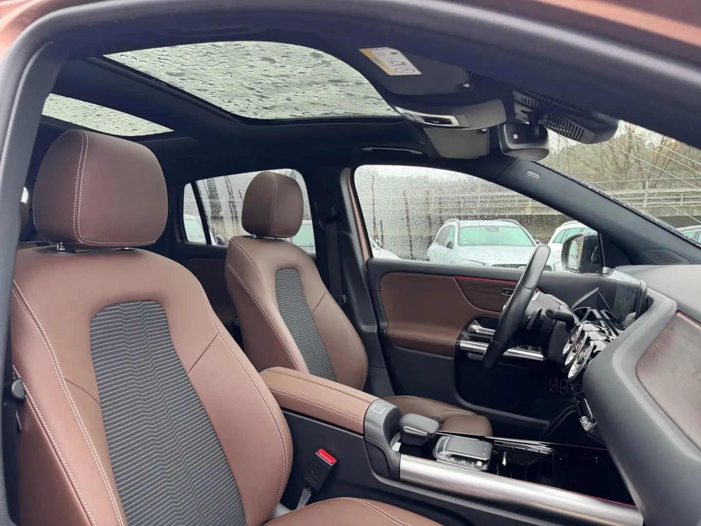 GLA 250 e NIGHT PANO HEADUP AMBIENTE KAMERA LED