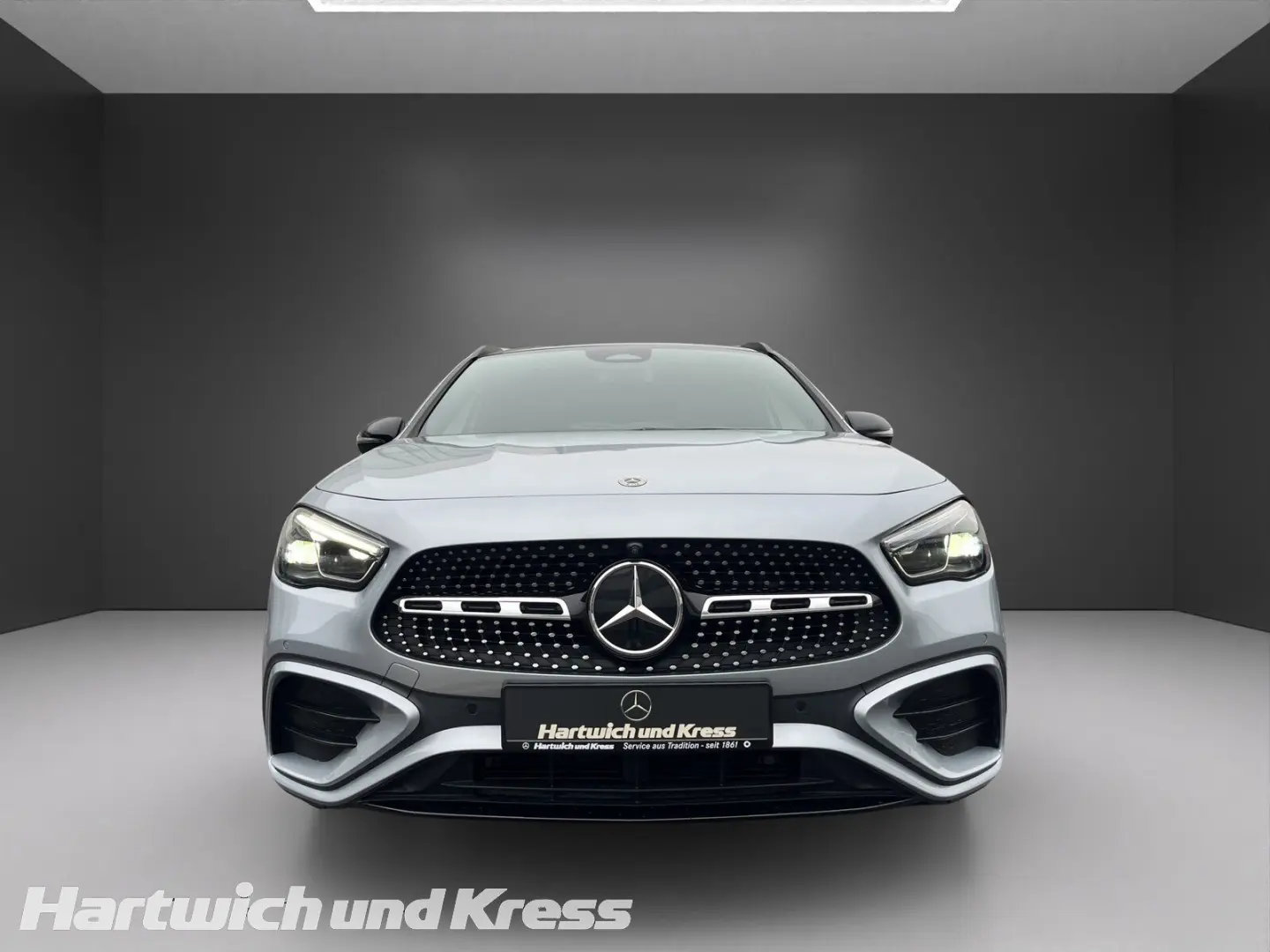 GLA 220 4Matic AMG Line AHK Pano Standhz Burmest
