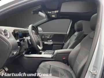 GLA 220 4Matic AMG Line AHK Pano Standhz Burmest