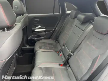 GLA 220 4Matic AMG Line AHK Pano Standhz Burmest