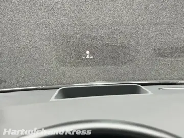 GLA 220 4Matic AMG Line AHK Pano Standhz Burmest