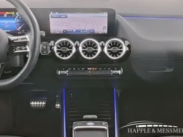 GLA 200 AMG Line (EURO 6e) AMG Prem. Pano.-Dach