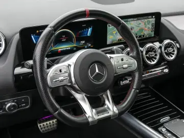 GLA 35 AMG 4M AMG MBEAM LED NIGHT AMBIENTE MBUX