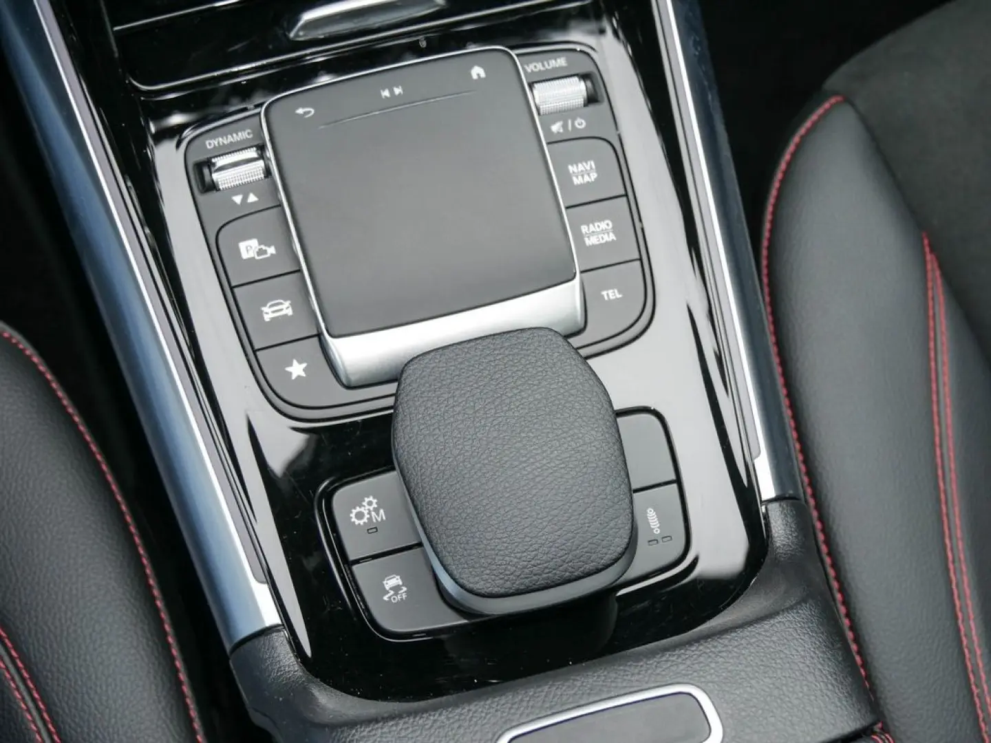 GLA 35 AMG 4M AMG MBEAM LED NIGHT AMBIENTE MBUX