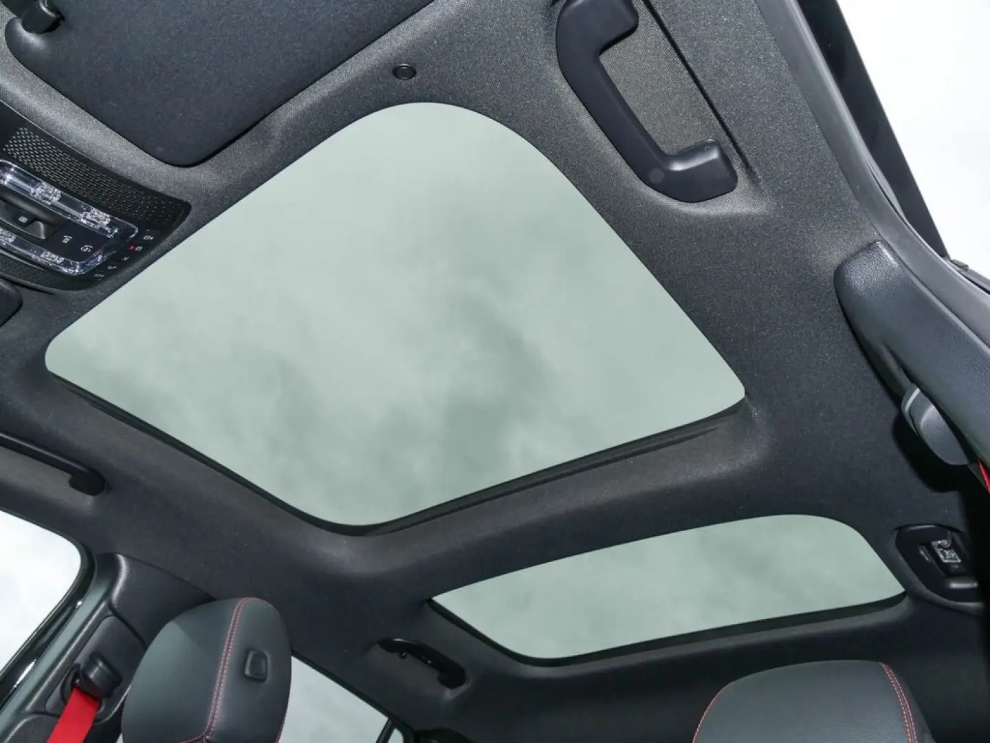 GLA 35 AMG 4M AMG MBEAM LED NIGHT AMBIENTE MBUX