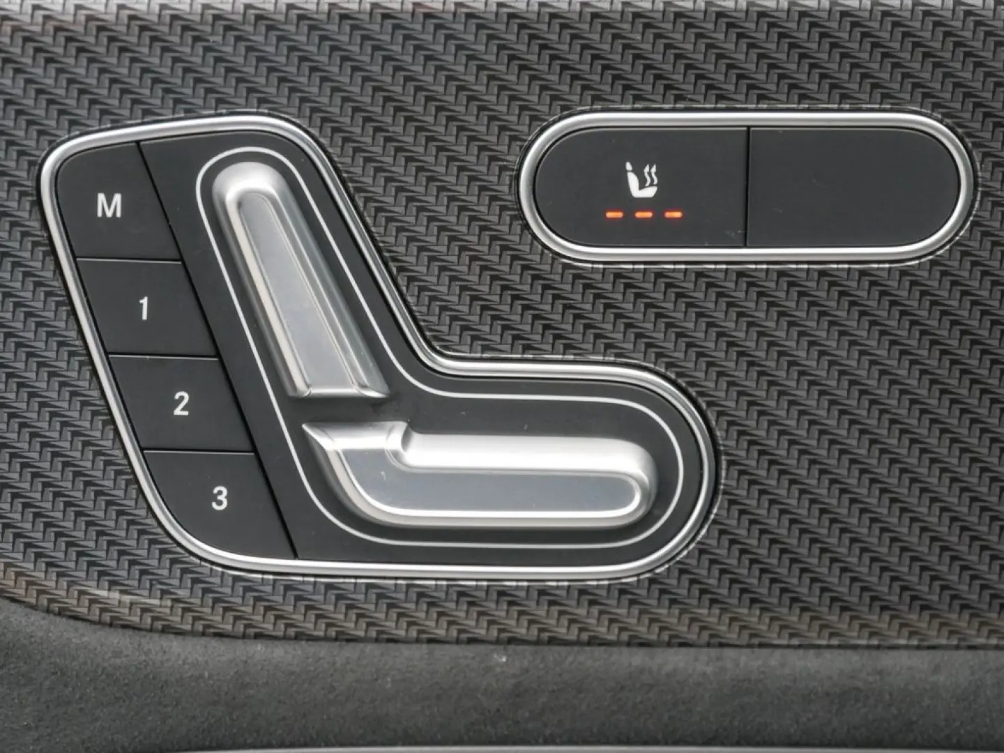 GLA 35 AMG 4M AMG MBEAM LED NIGHT AMBIENTE MBUX