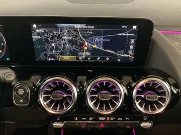 GLA 200 AMG  Kamera  Pano-D  CarPlay  Totw.