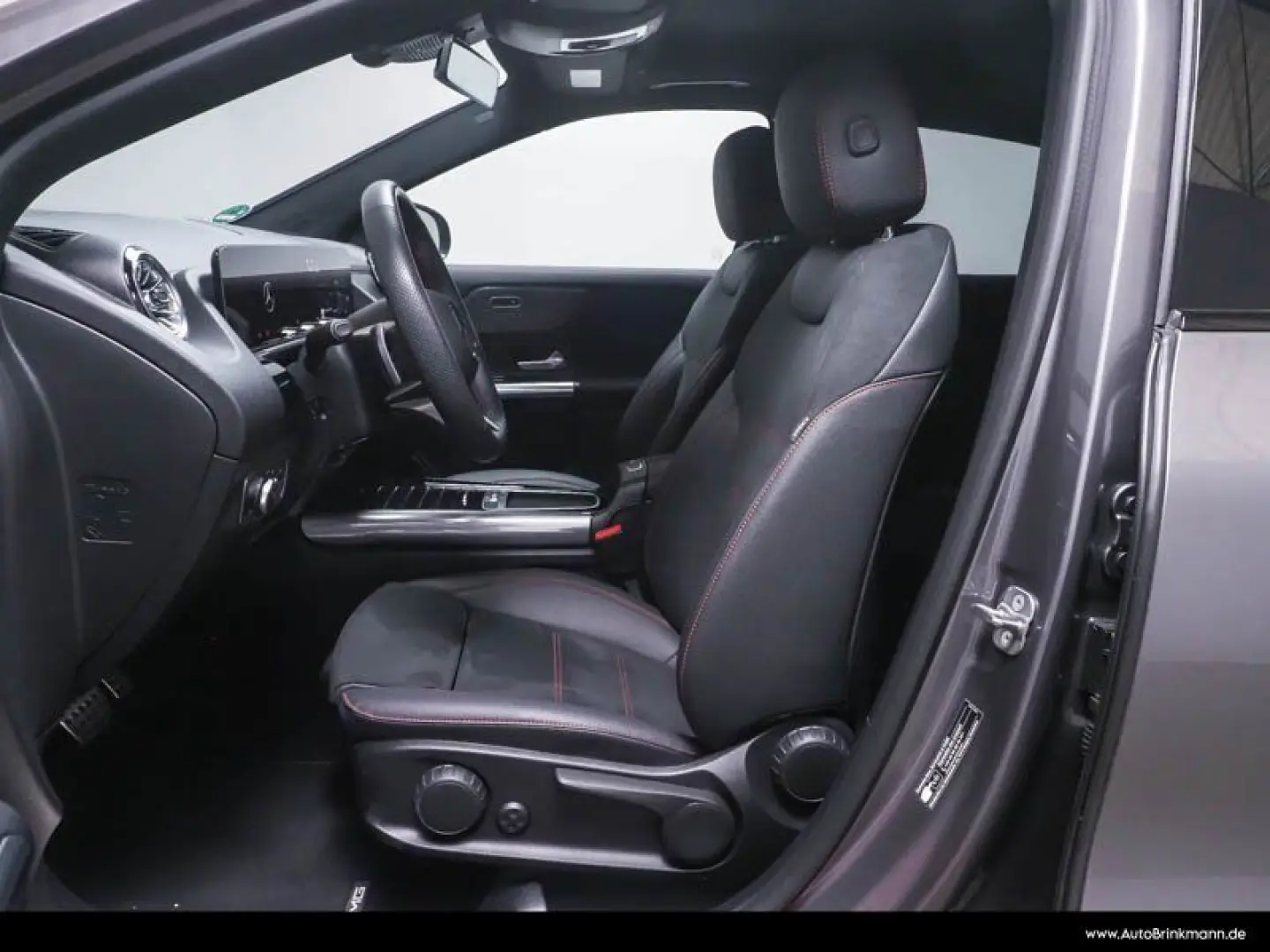 GLA 200 d AMG-LINE PANO NIGHT LED KAMERA WINTER