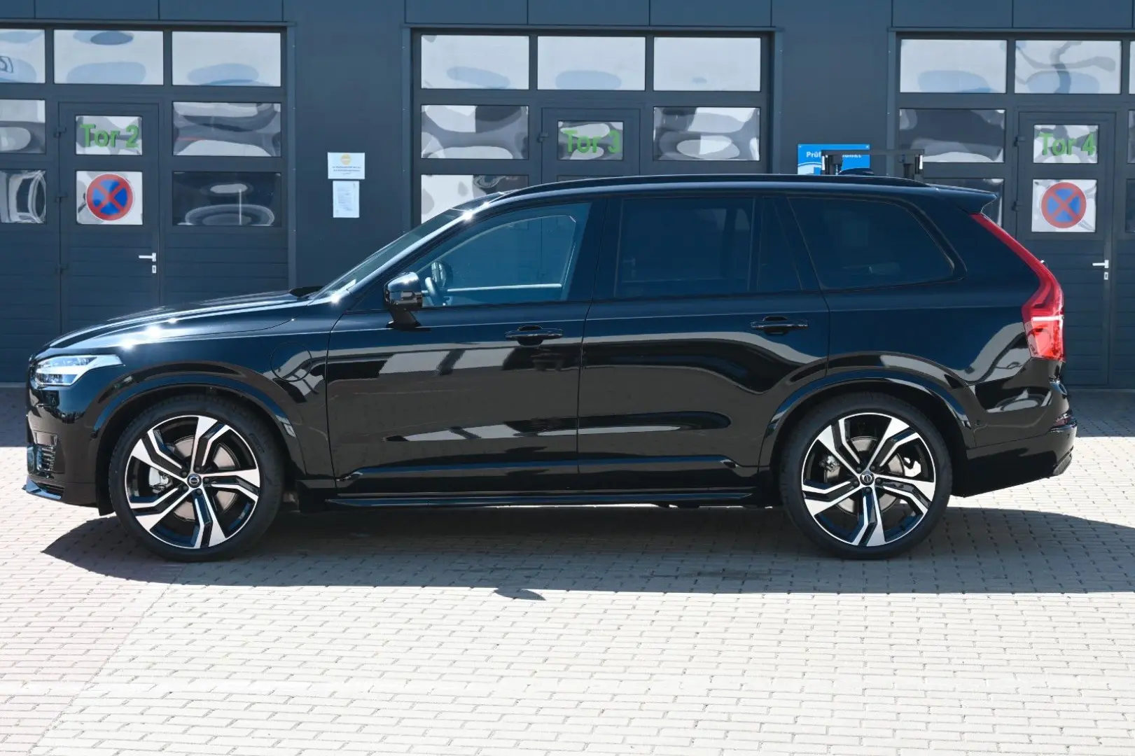 XC90 T8 Recharge AWD Ultra Dark LUFT B&W Massage