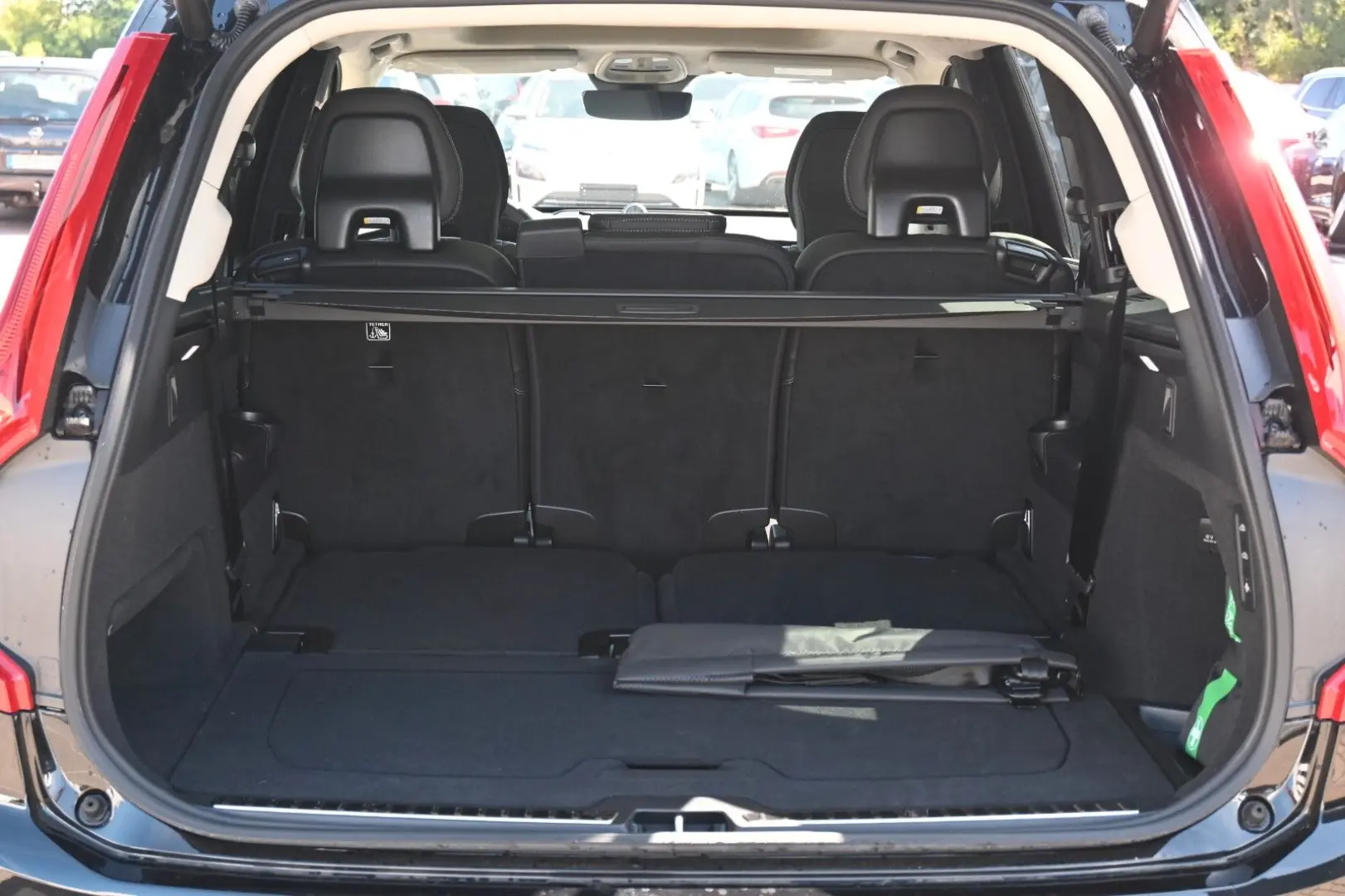 XC90 T8 Recharge AWD Ultra Dark LUFT B&W Massage