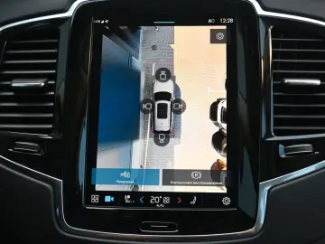 XC90 T8 Recharge AWD Ultra Dark LUFT B&W Massage