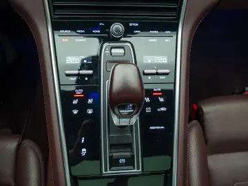 2022 Porsche Panamera 4S E-Hybrid Stage 2