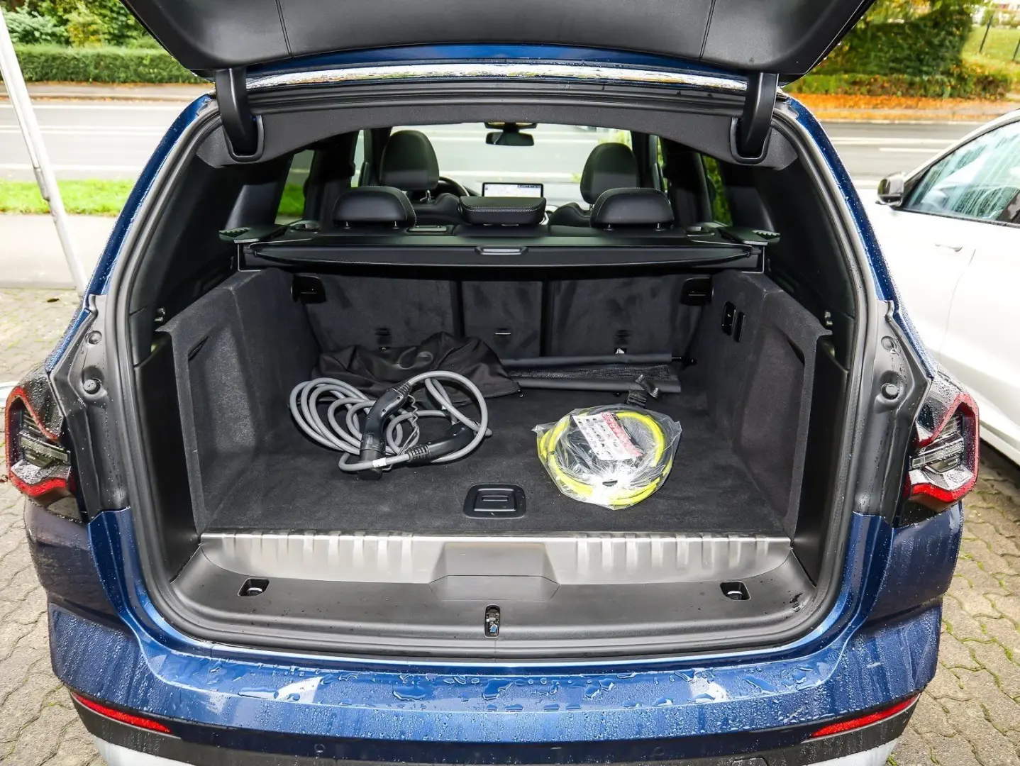 X3 xDrive30e Head-Up HiFi DAB LED WLAN Shz PDC