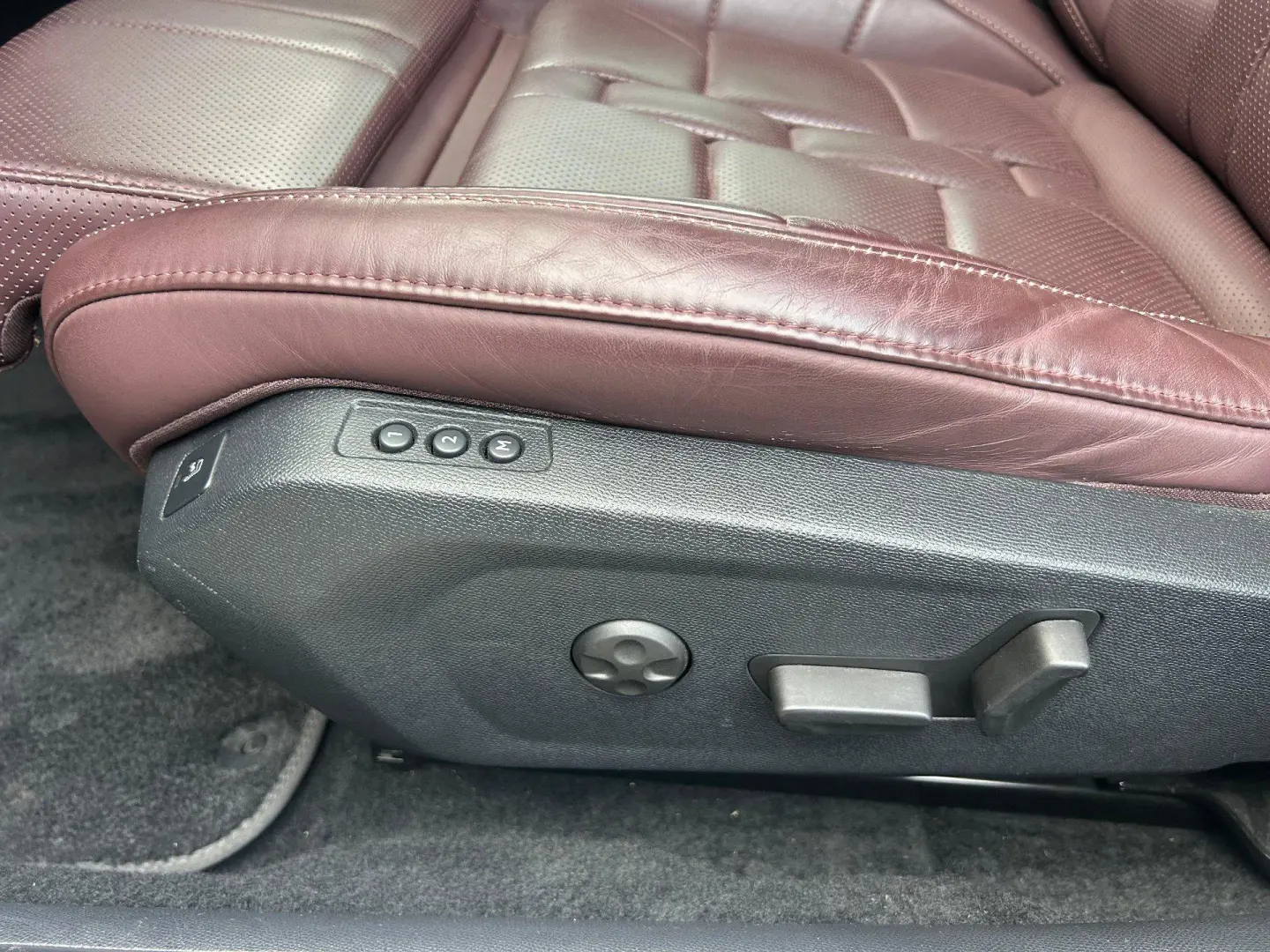 DS9 1.6 PHeV EAT8 PERFORMANCE Line   2021