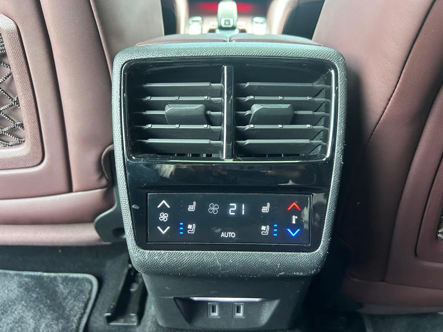 DS9 1.6 PHeV EAT8 PERFORMANCE Line   2021