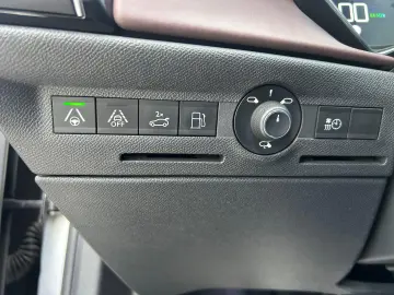 DS9 1.6 PHeV EAT8 PERFORMANCE Line   2021