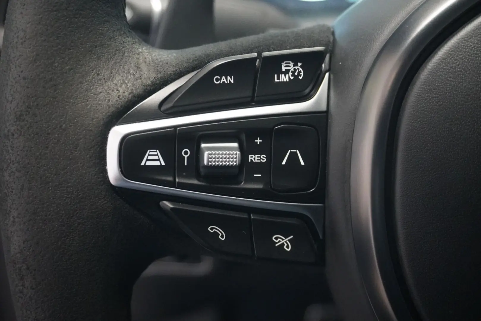 DBX 707  22  Jewellery Gloss Black Upper