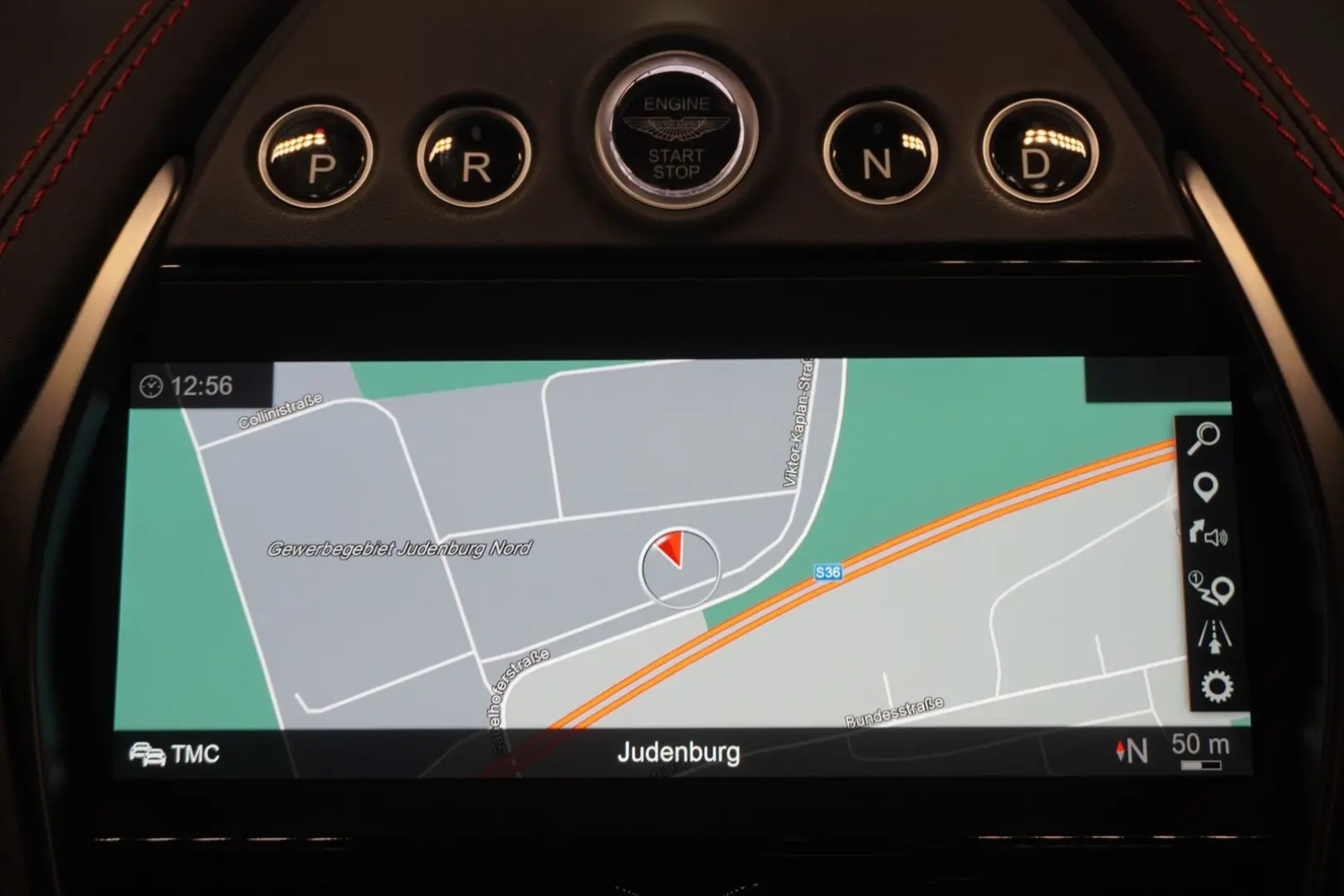 DBX 707  22  Jewellery Gloss Black Upper