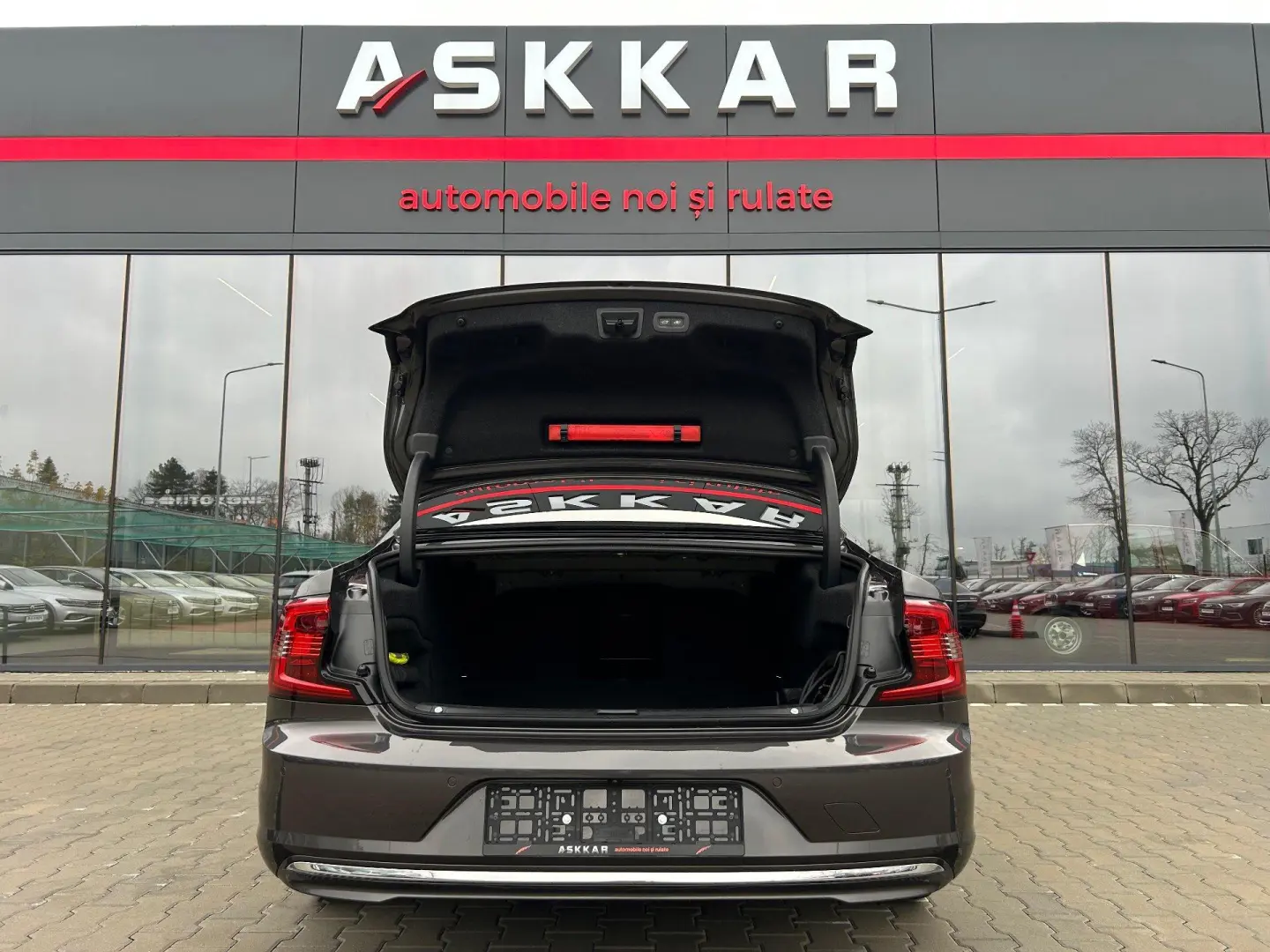 Volvo S90 T8 Recharge AWD Geartronic Inscription 2021