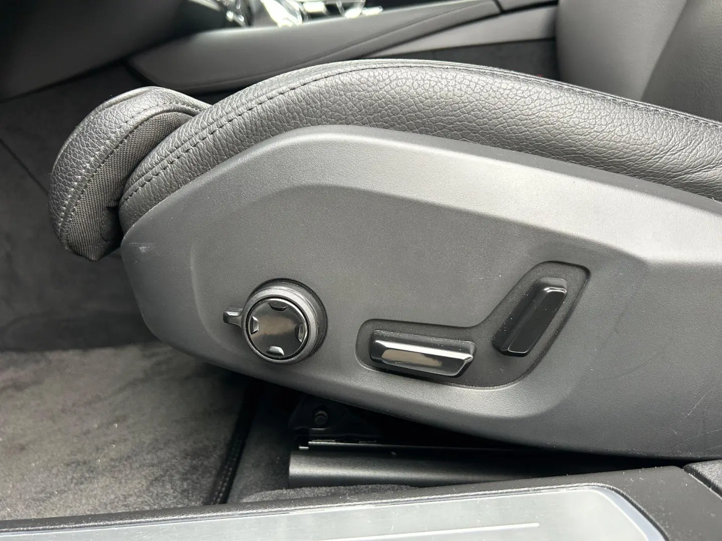 Volvo S90 T8 Recharge AWD Geartronic Inscription 2021