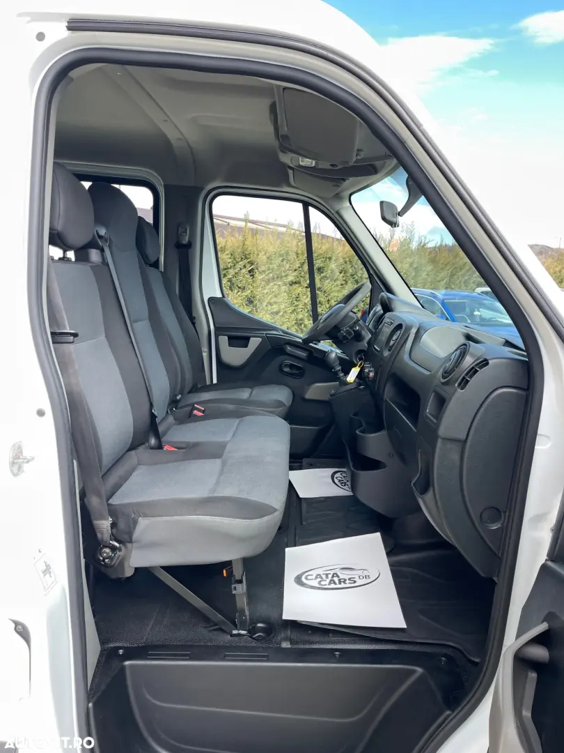 Renault Master Doka 7LOCURI
