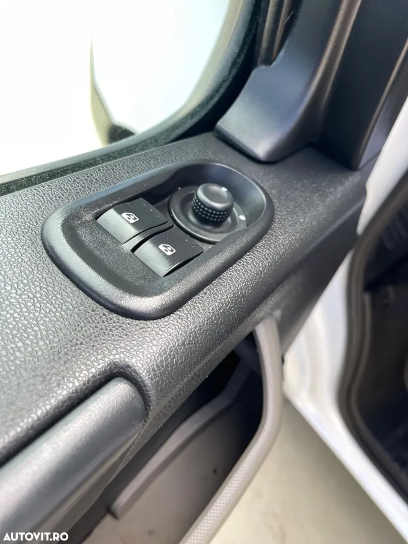 Renault Master Doka 7LOCURI