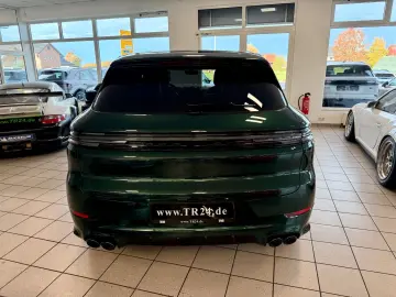 Cayenne Turbo E-Hybrid SportDesign PCCB PTS AHK