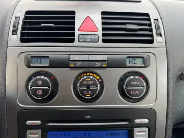 Volkswagen Touran – 2007