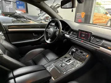 Audi S8 5.2 FSI quattro