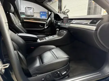 Audi S8 5.2 FSI quattro