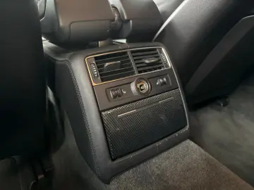 Audi S8 5.2 FSI quattro