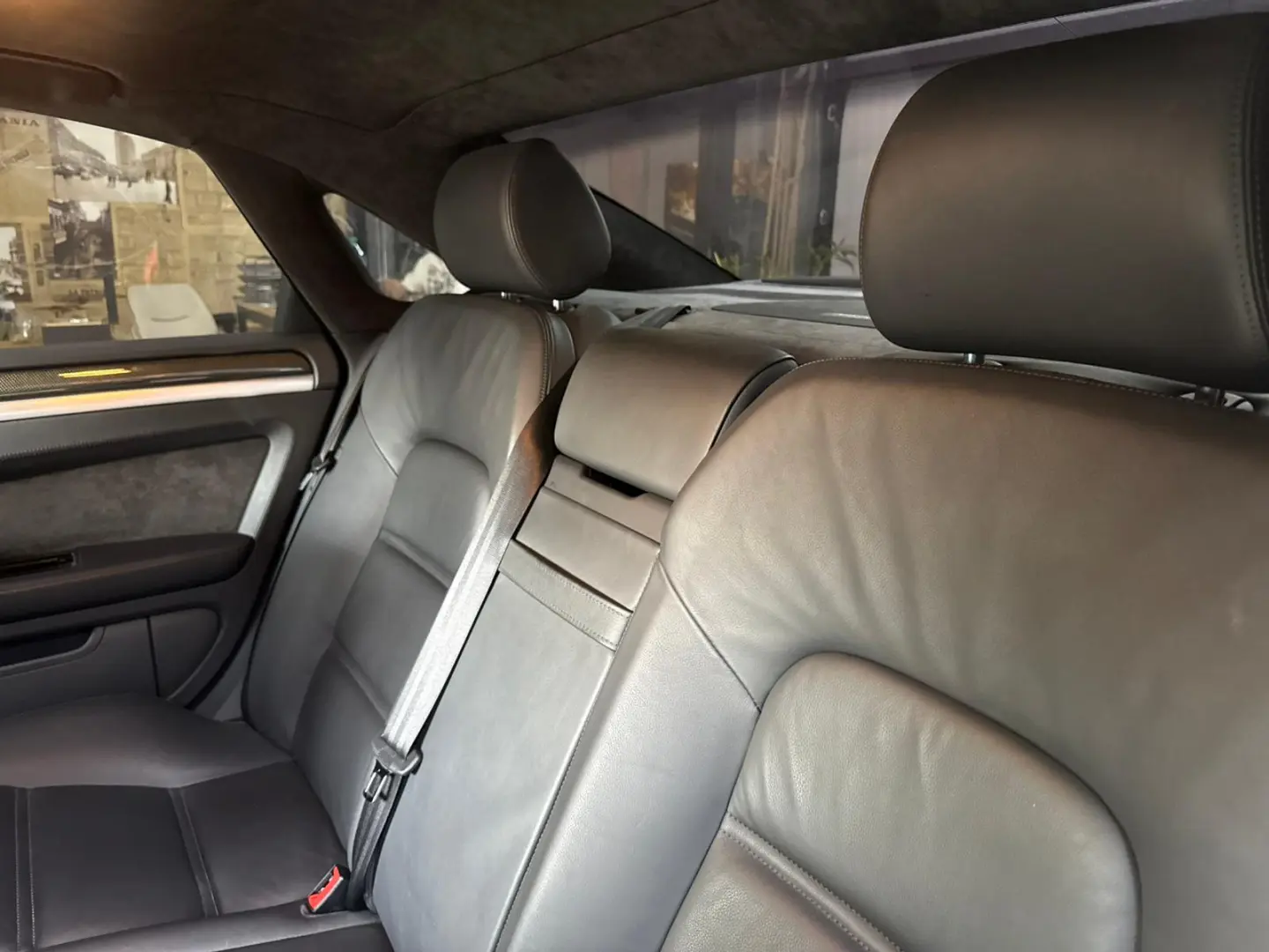 Audi S8 5.2 FSI quattro