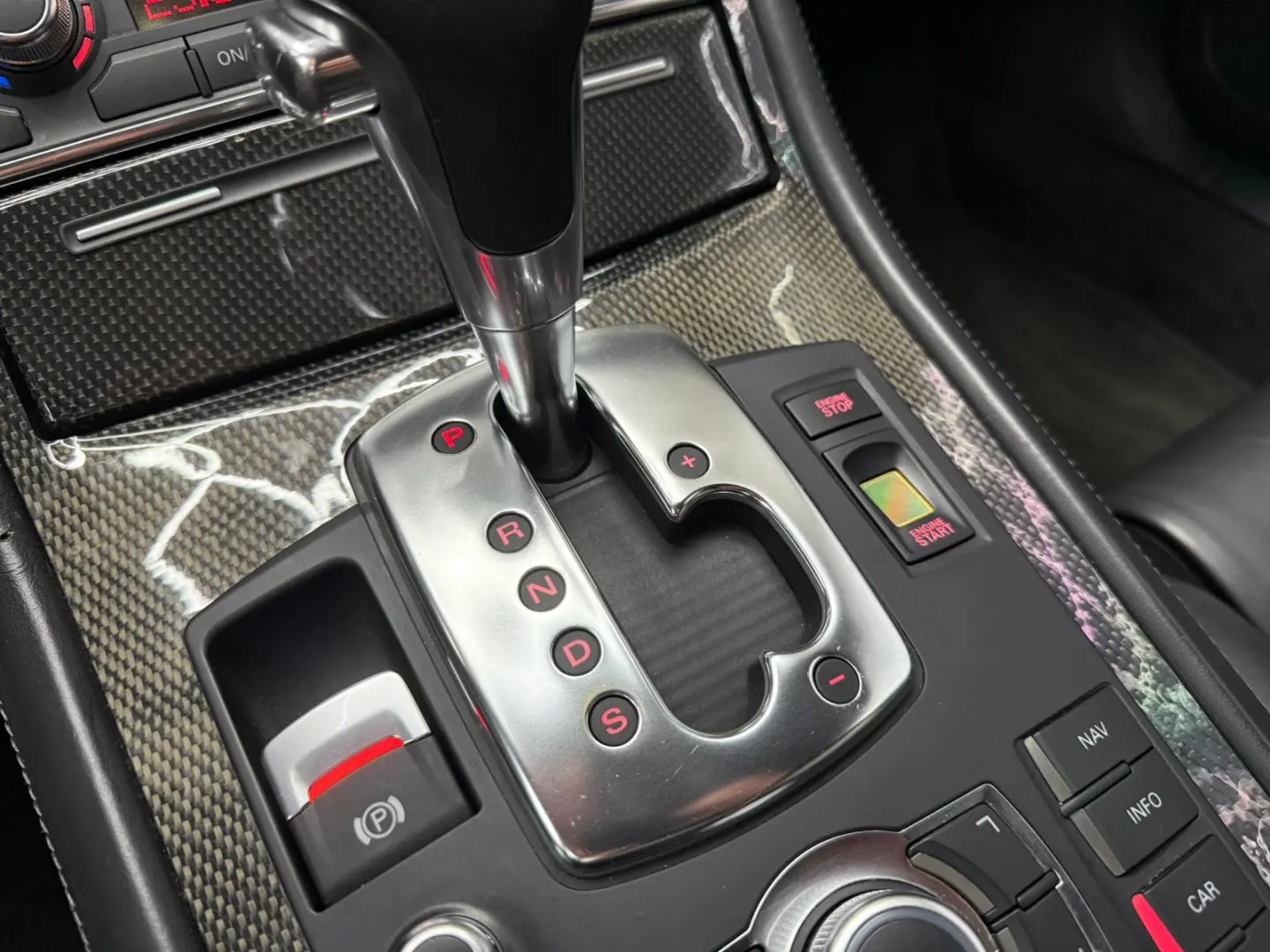 Audi S8 5.2 FSI quattro