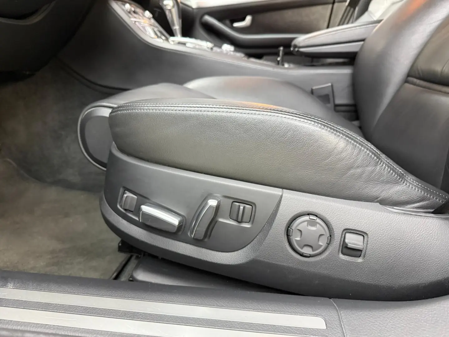 Audi S8 5.2 FSI quattro