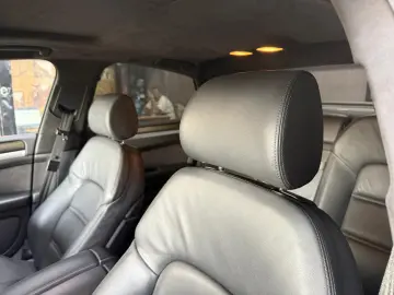 Audi S8 5.2 FSI quattro