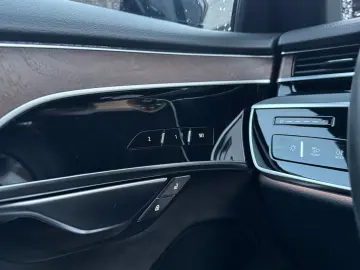 A8 60 TFSI e quattro Pano B&O Massage SoftClose